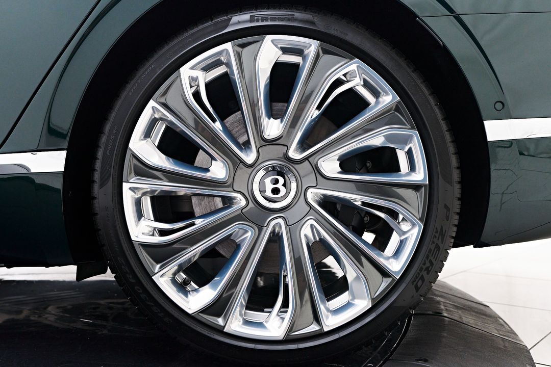 2024 Bentley Flying Spur