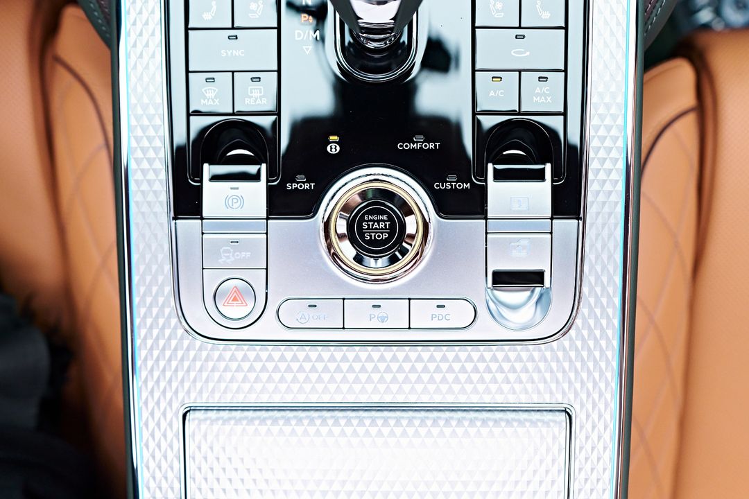 2024 Bentley Flying Spur