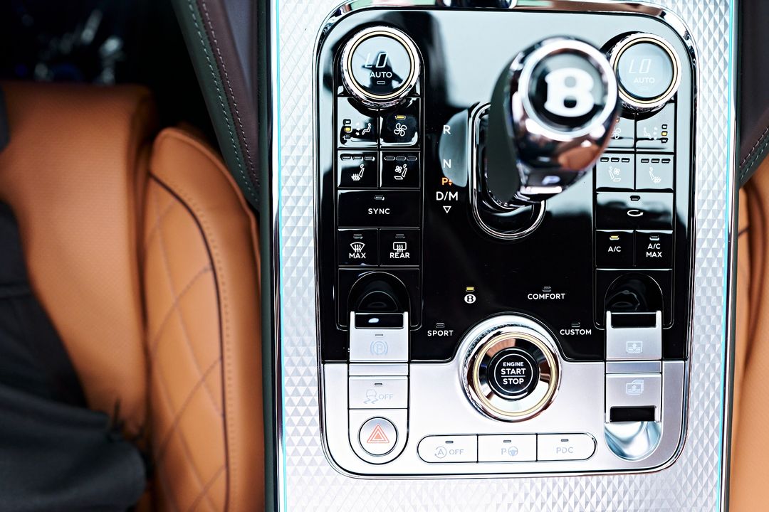 2024 Bentley Flying Spur