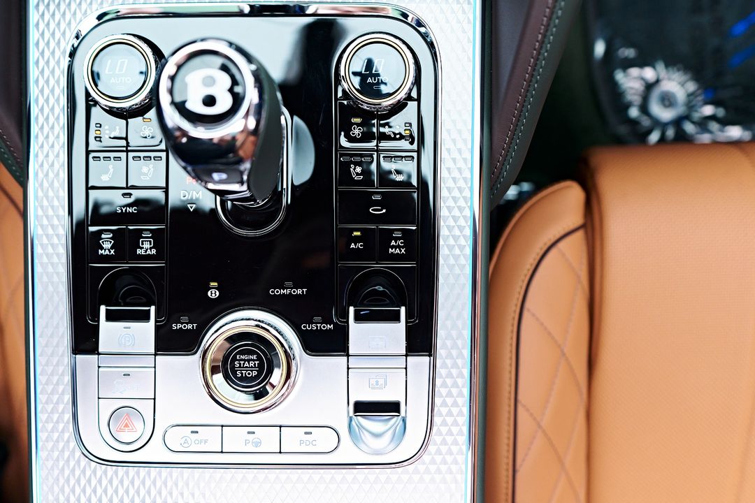 2024 Bentley Flying Spur