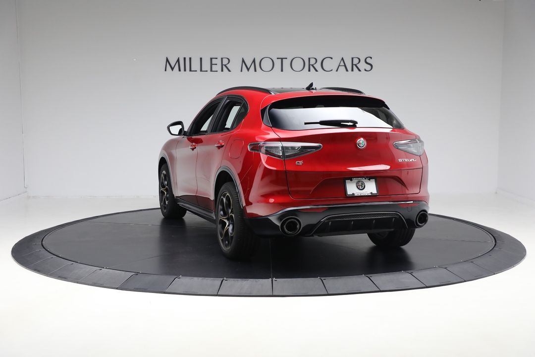 2025 Alfa Romeo Stelvio