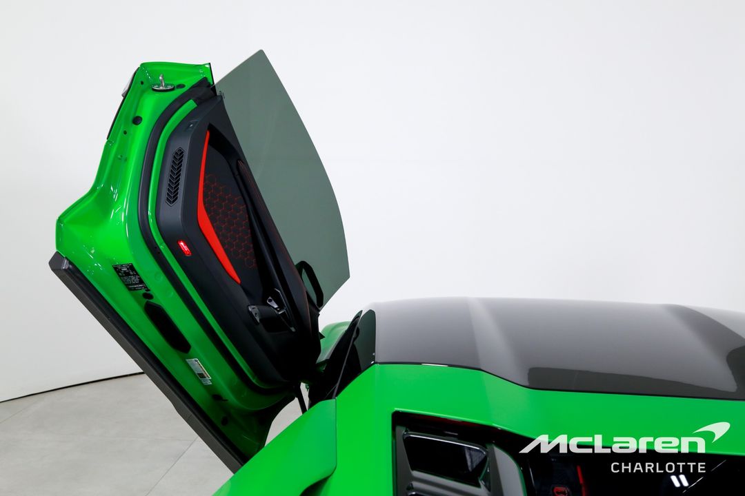 2024 Lamborghini Revuelto