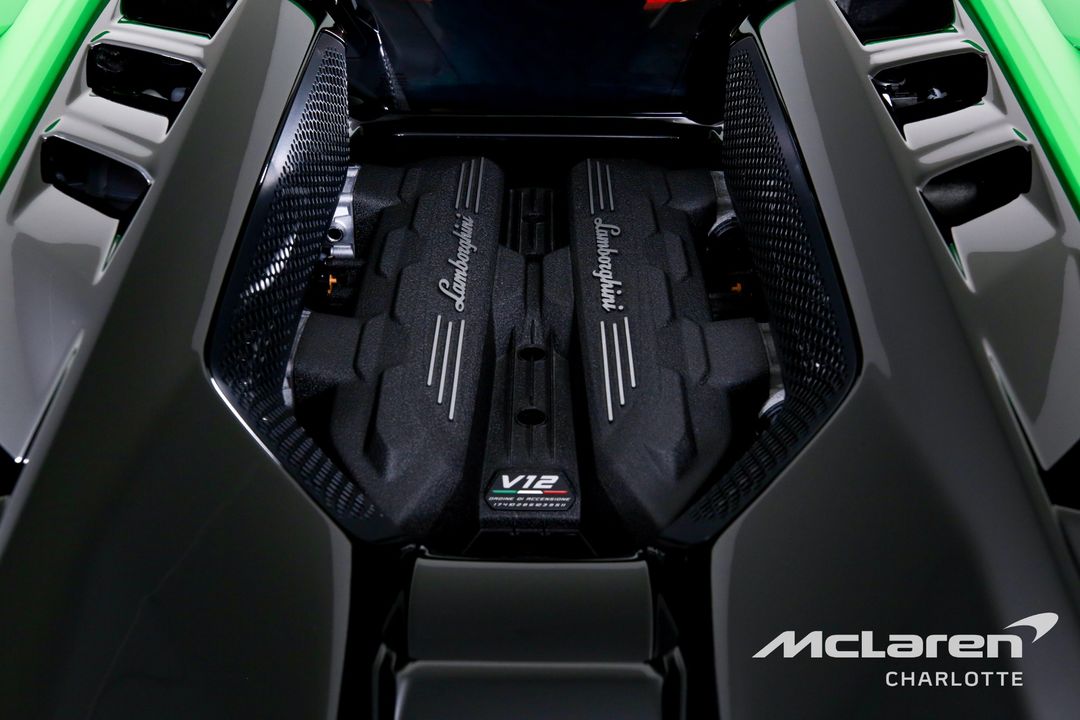 2024 Lamborghini Revuelto