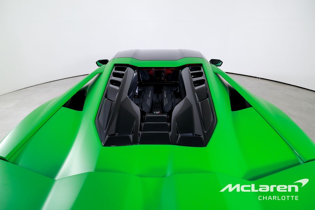 2024 Lamborghini Revuelto