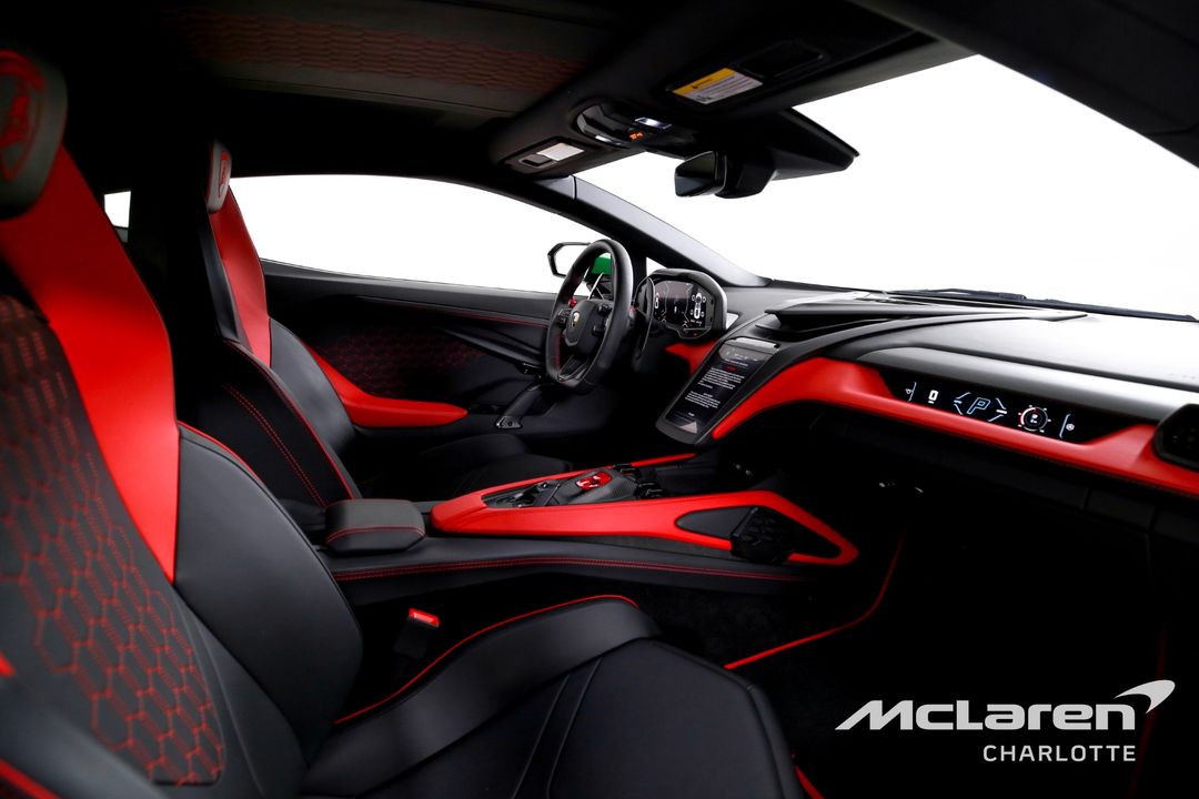 2024 Lamborghini Revuelto