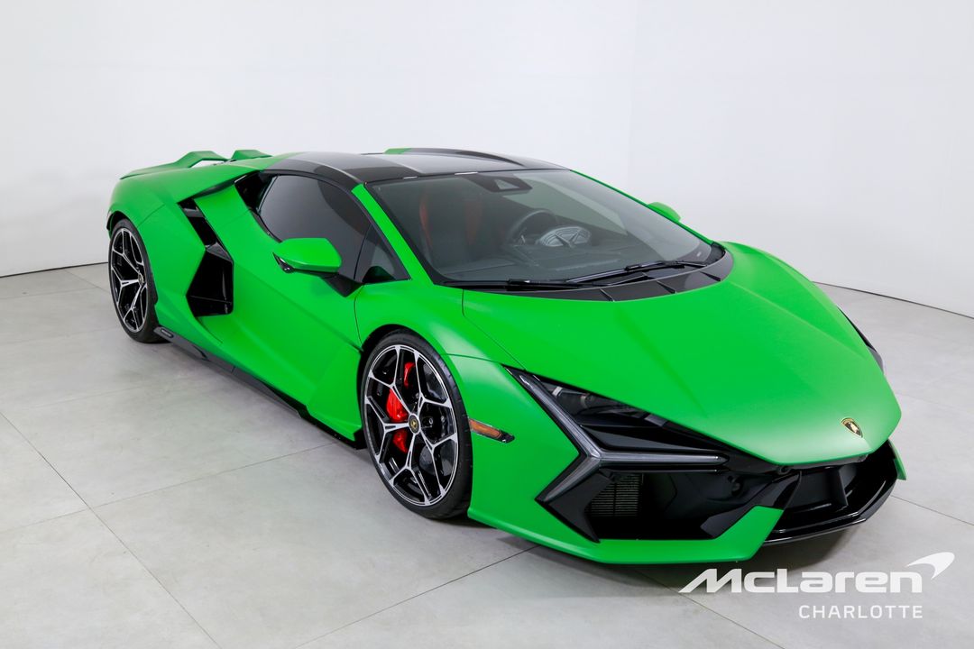 2024 Lamborghini Revuelto