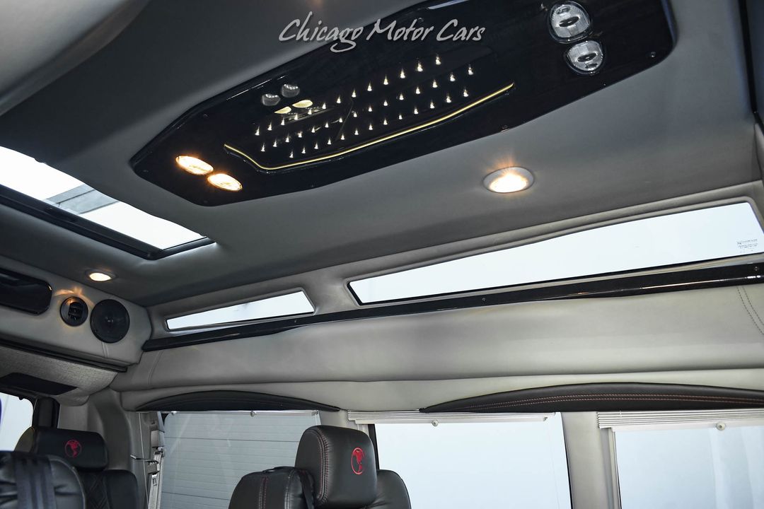 2021 GMC Savana 2500