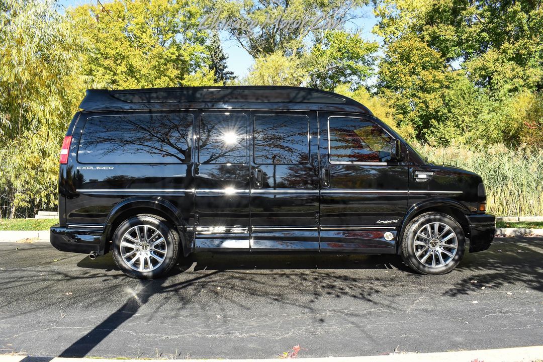 2021 GMC Savana 2500