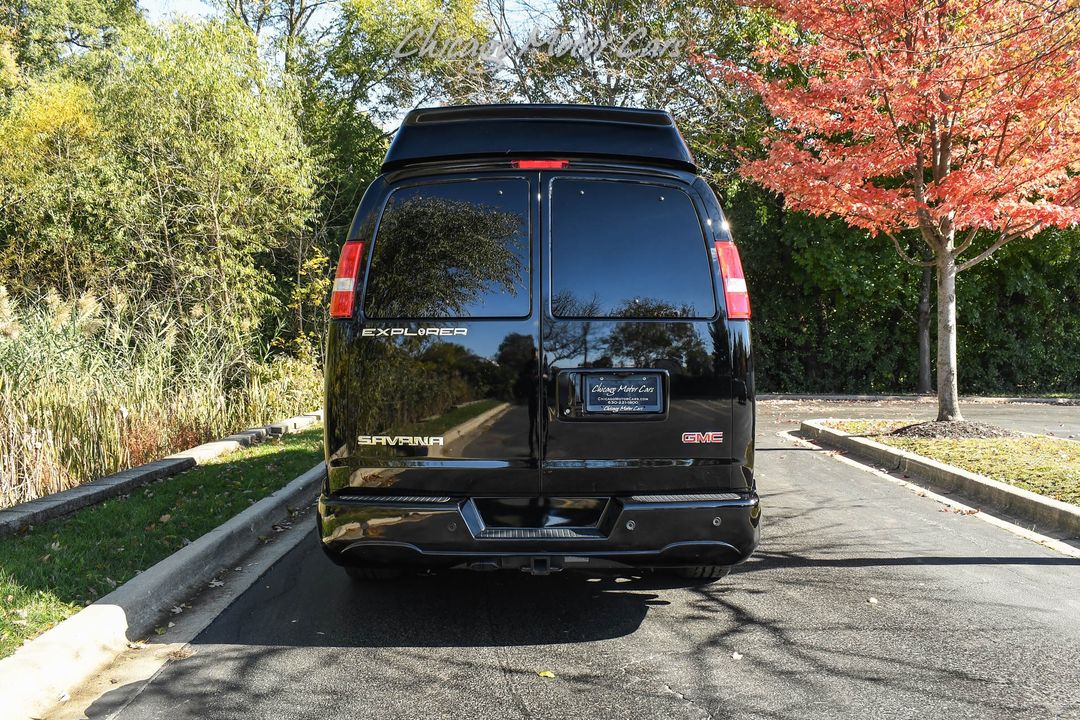 2021 GMC Savana 2500