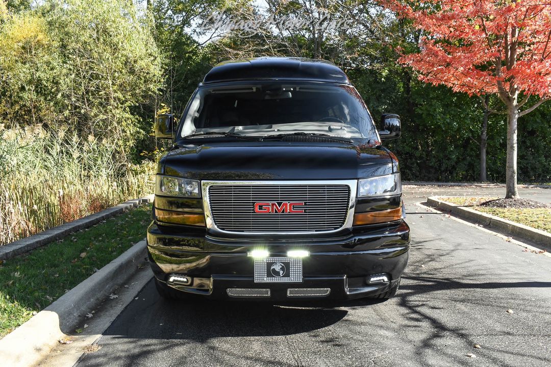 2021 GMC Savana 2500