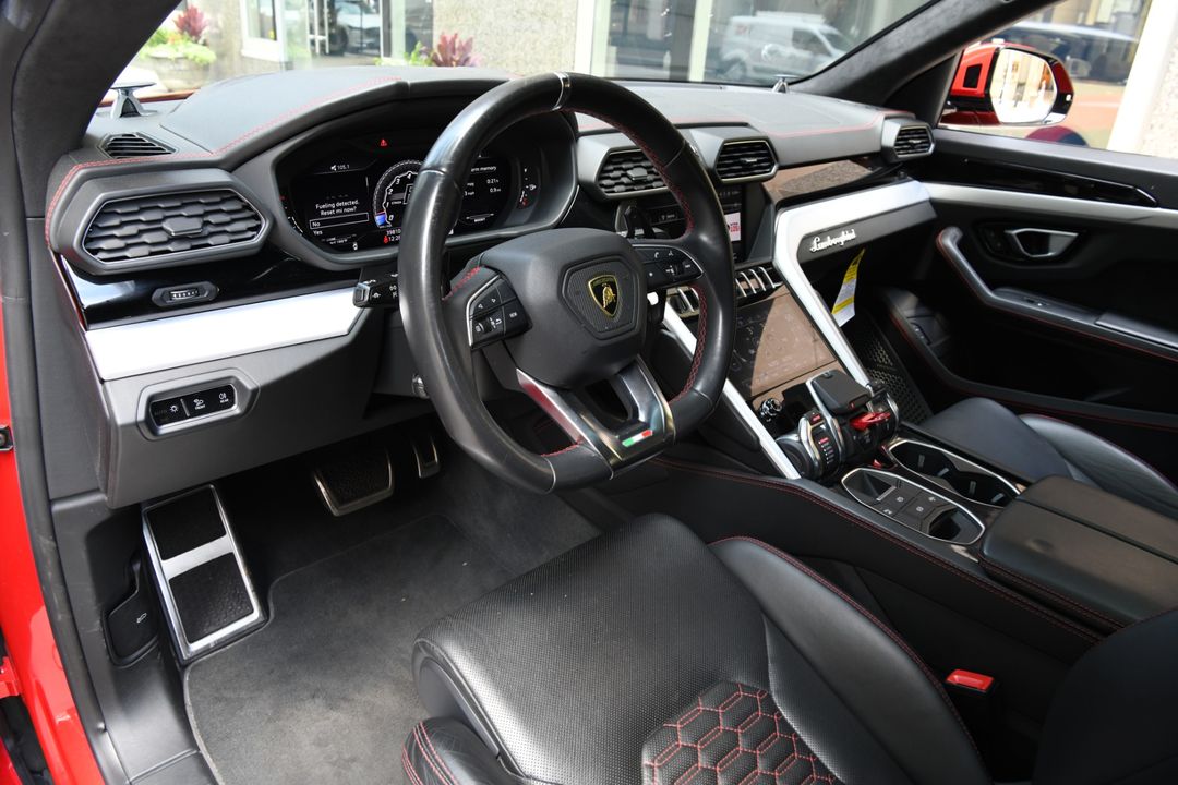 2019 Lamborghini Urus