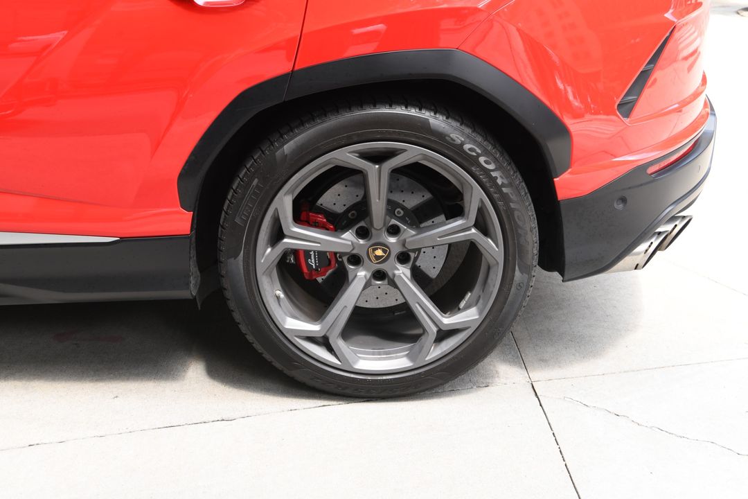 2019 Lamborghini Urus