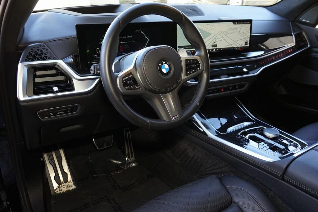2024 BMW X7