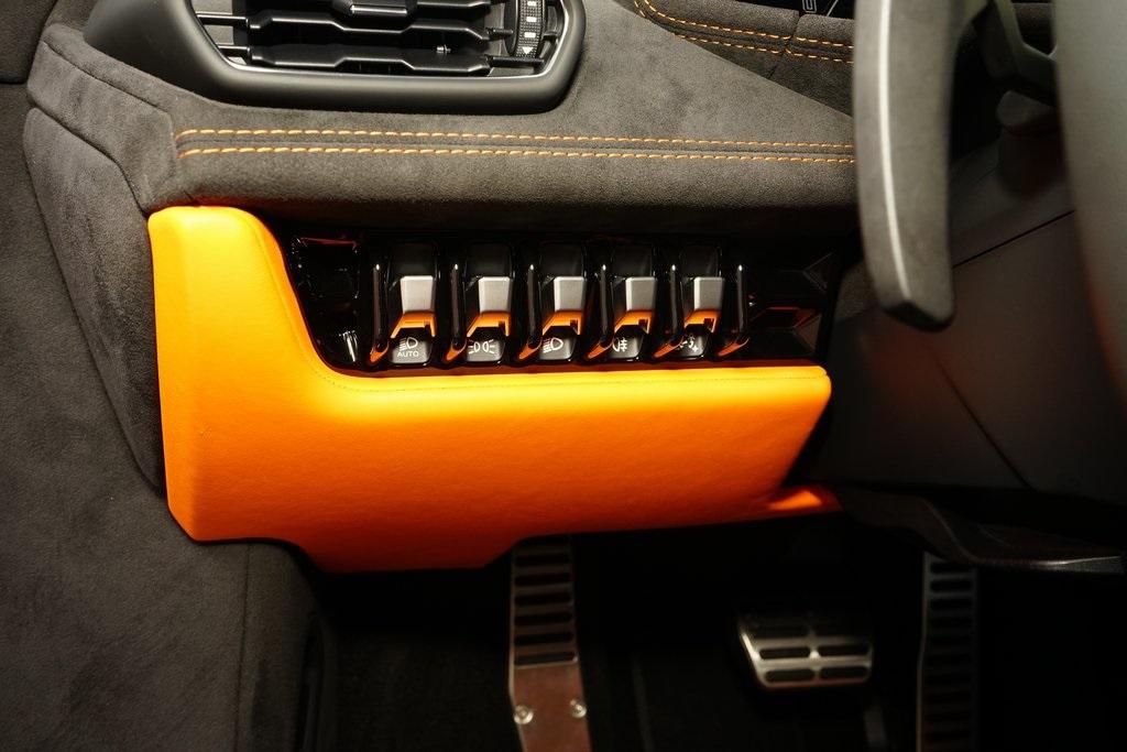 2023 Lamborghini Huracan Tecnica