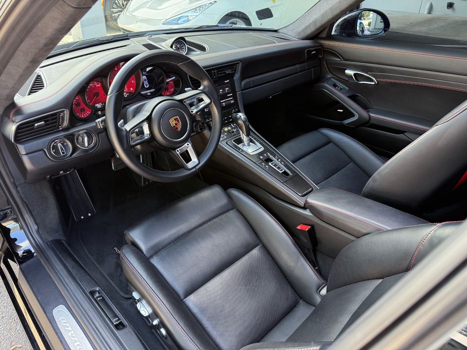 2017 Porsche 911