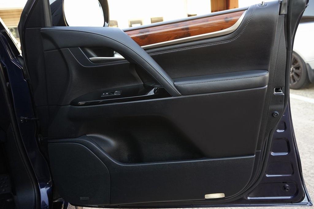 2017 Lexus LX