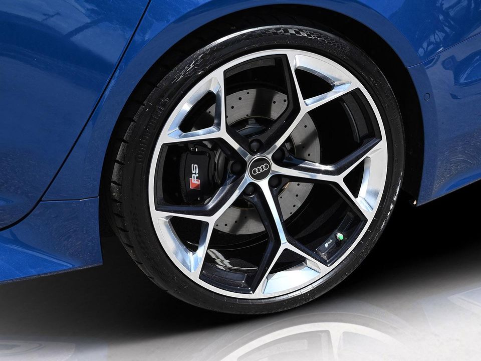 2024 AUDI RS6 AVANT