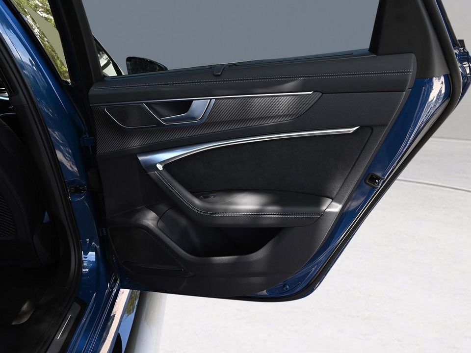 2024 AUDI RS6 AVANT