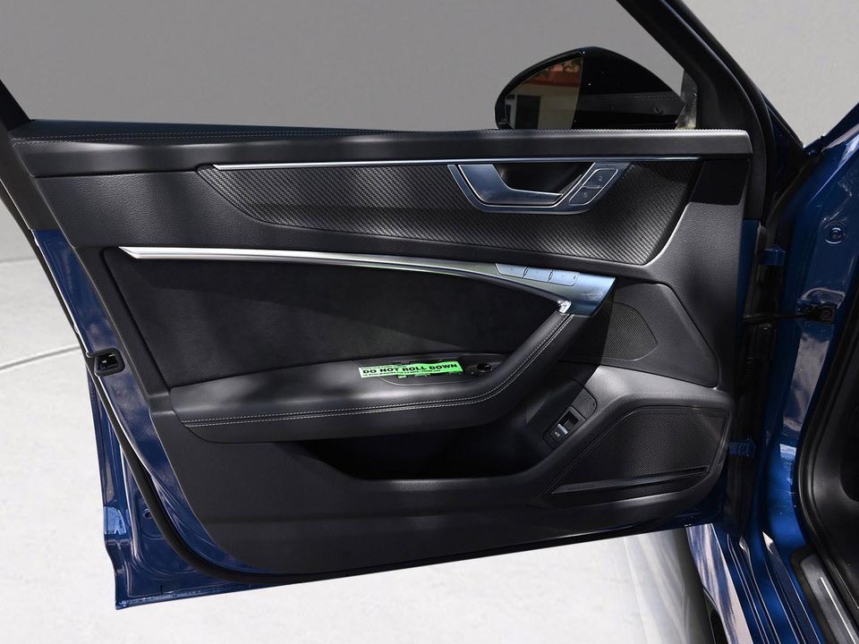 2024 AUDI RS6 AVANT