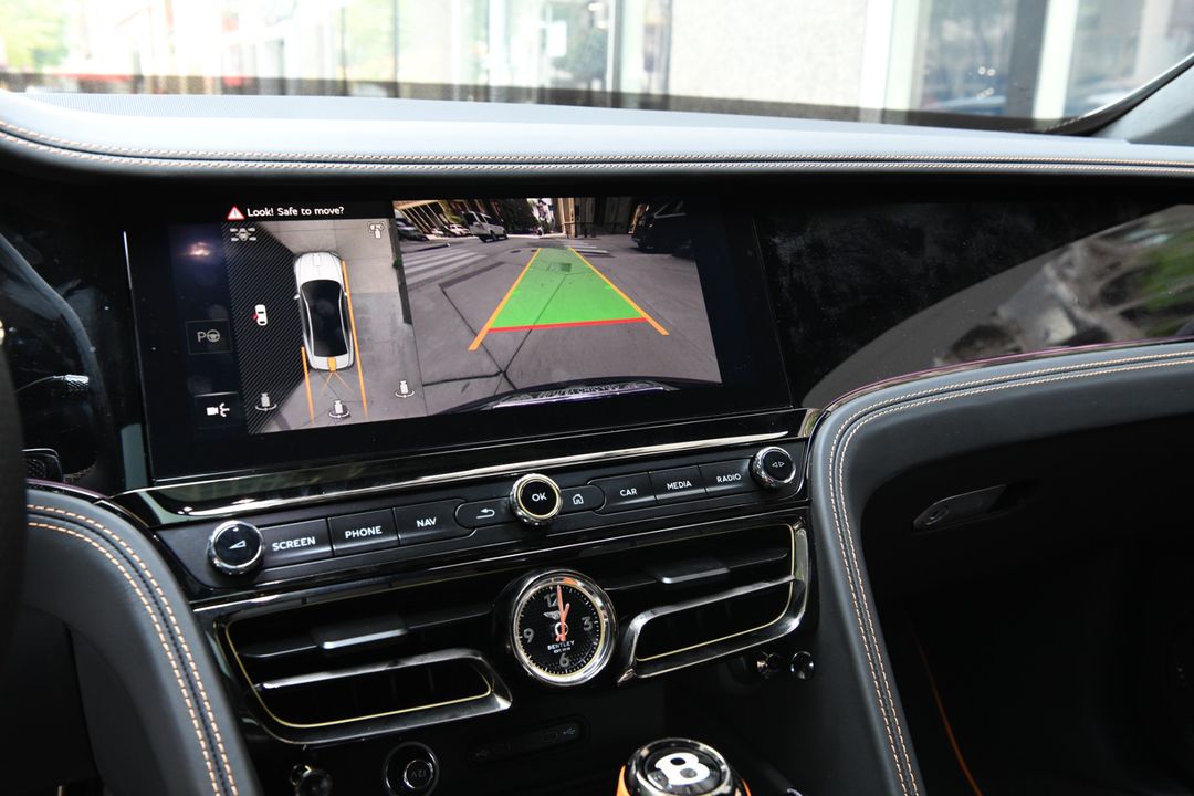 2025 Bentley Flying Spur