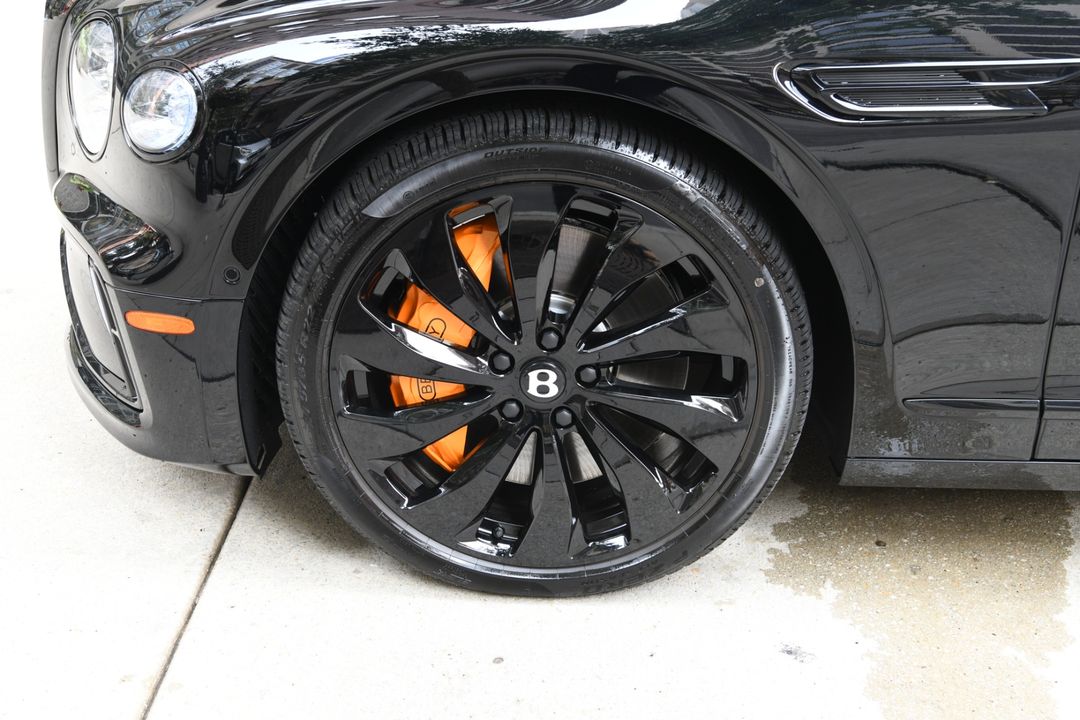2025 Bentley Flying Spur