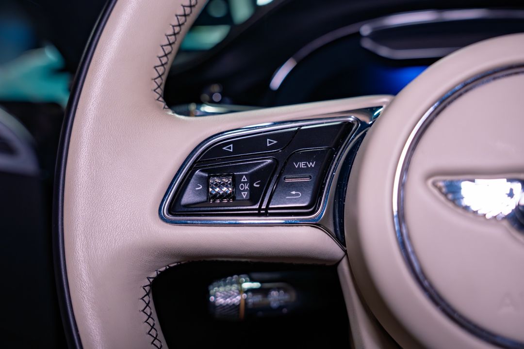 2023 Bentley GT Azure Continental