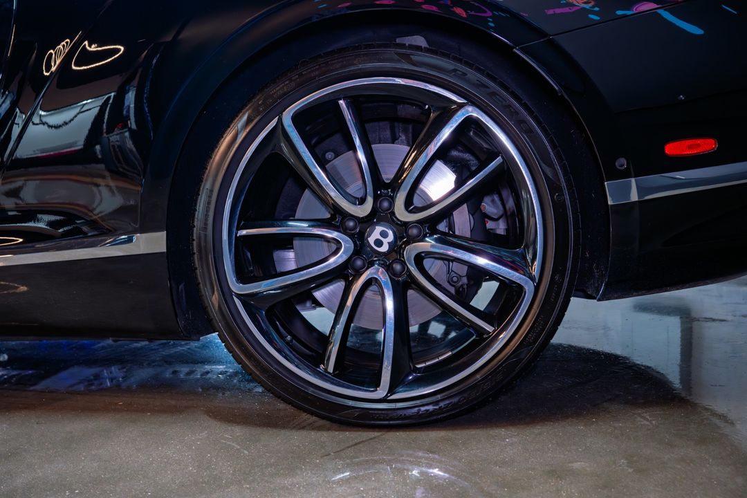 2023 Bentley GT Azure Continental