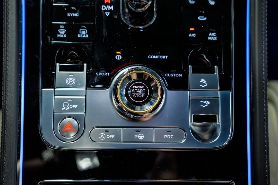 2023 Bentley GT Azure Continental
