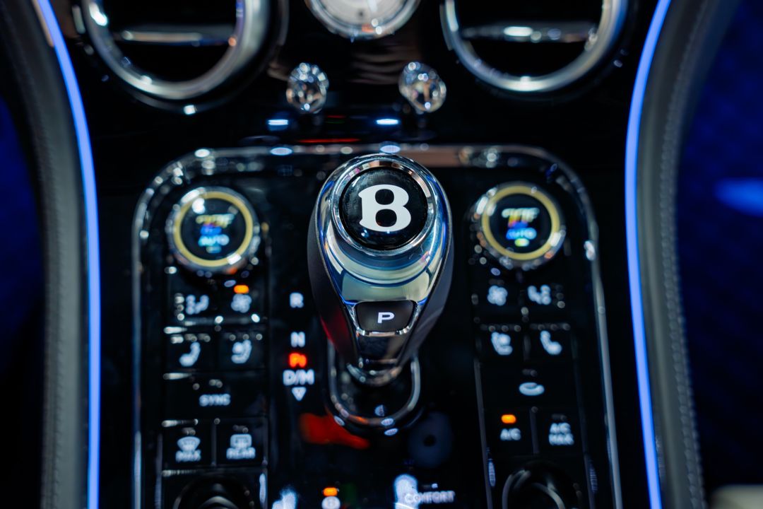 2023 Bentley GT Azure Continental