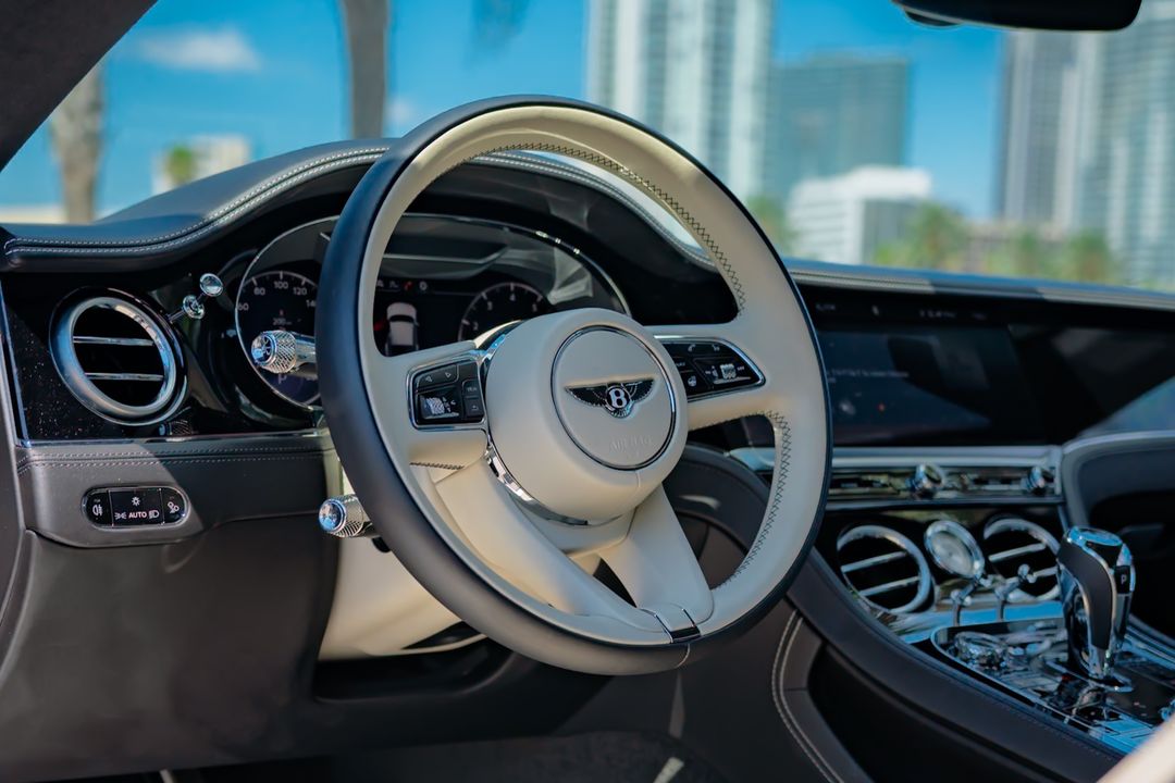 2023 Bentley GT Azure Continental