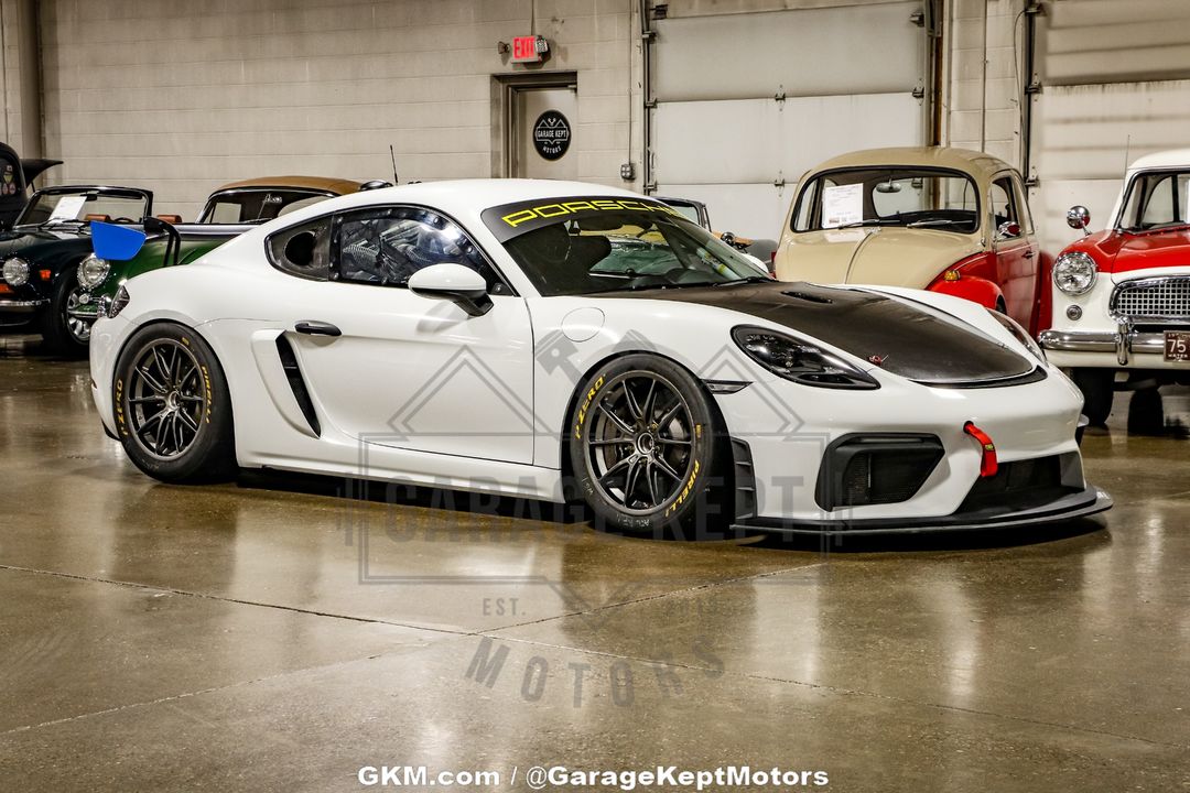 2019 Porsche Cayman GT4