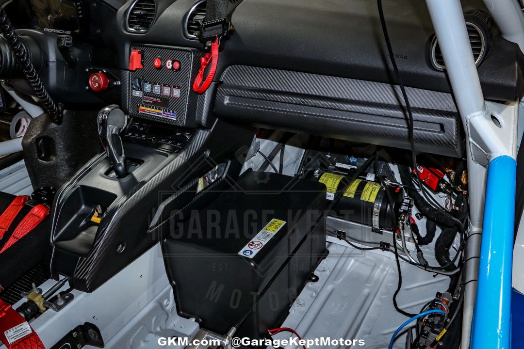 2019 Porsche Cayman GT4
