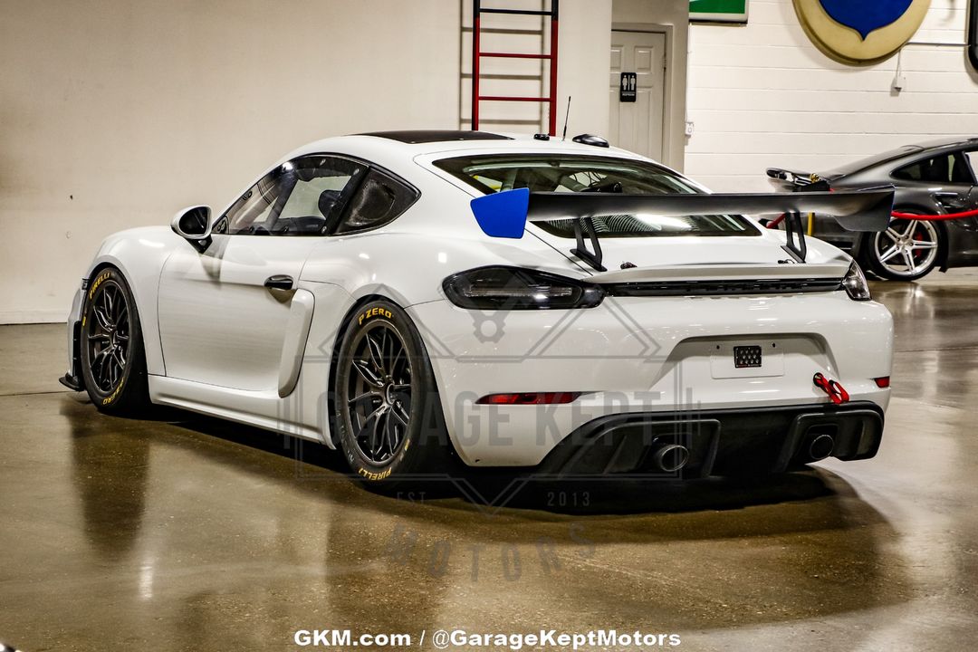 2019 Porsche Cayman GT4