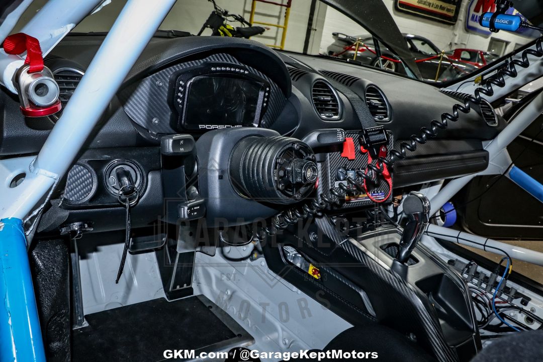 2019 Porsche Cayman GT4