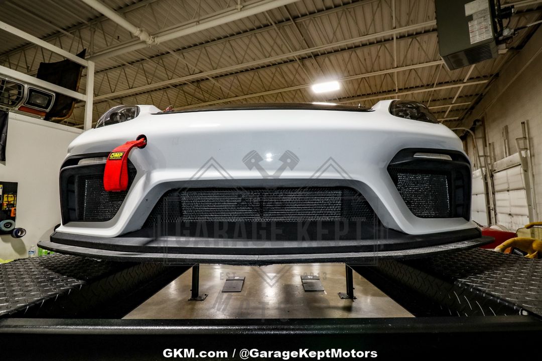 2019 Porsche Cayman GT4