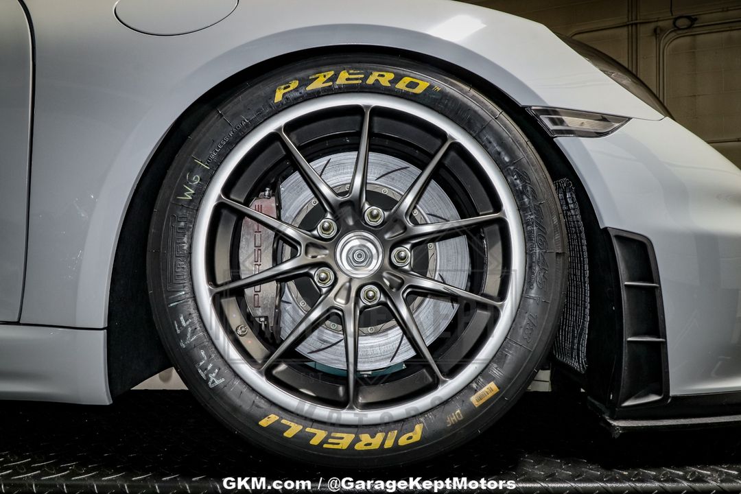 2019 Porsche Cayman GT4