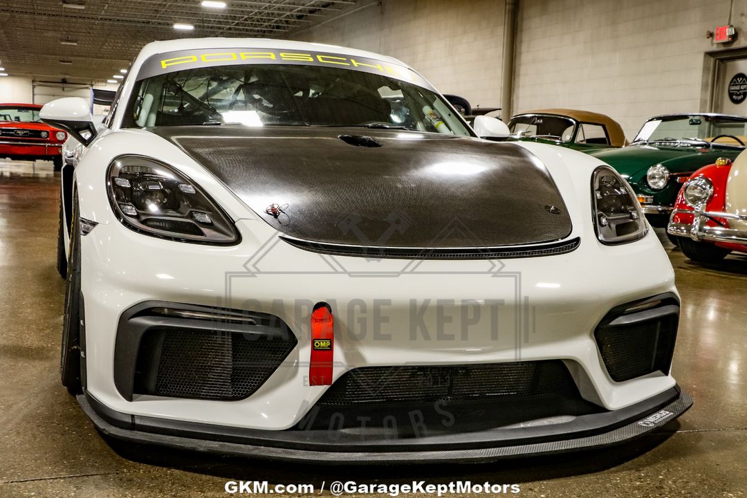 2019 Porsche Cayman GT4