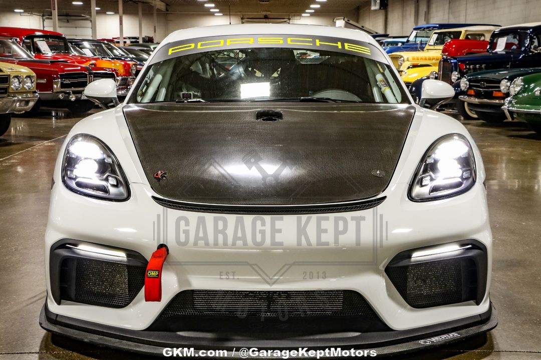 2019 Porsche Cayman GT4