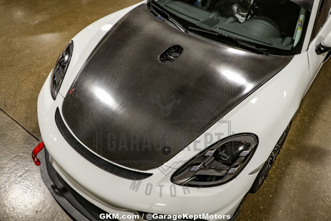 2019 Porsche Cayman GT4