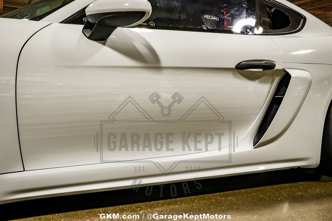 2019 Porsche Cayman GT4