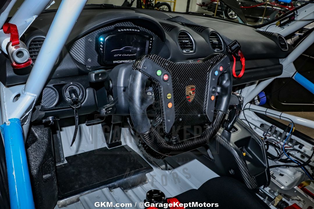 2019 Porsche Cayman GT4