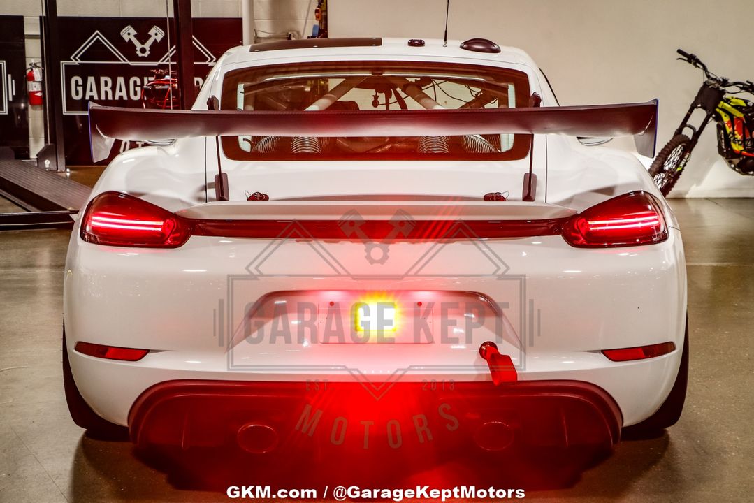 2019 Porsche Cayman GT4