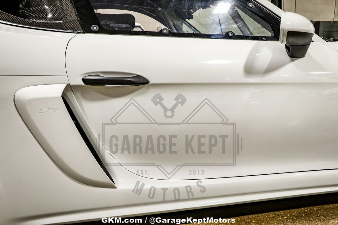 2019 Porsche Cayman GT4