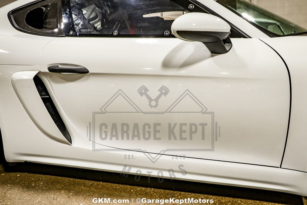 2019 Porsche Cayman GT4
