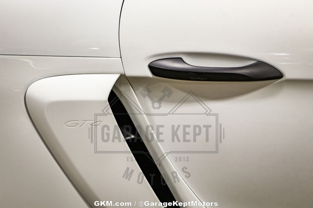 2019 Porsche Cayman GT4