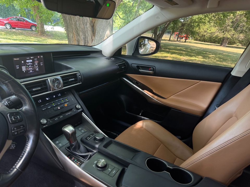 2017 Lexus IS 300