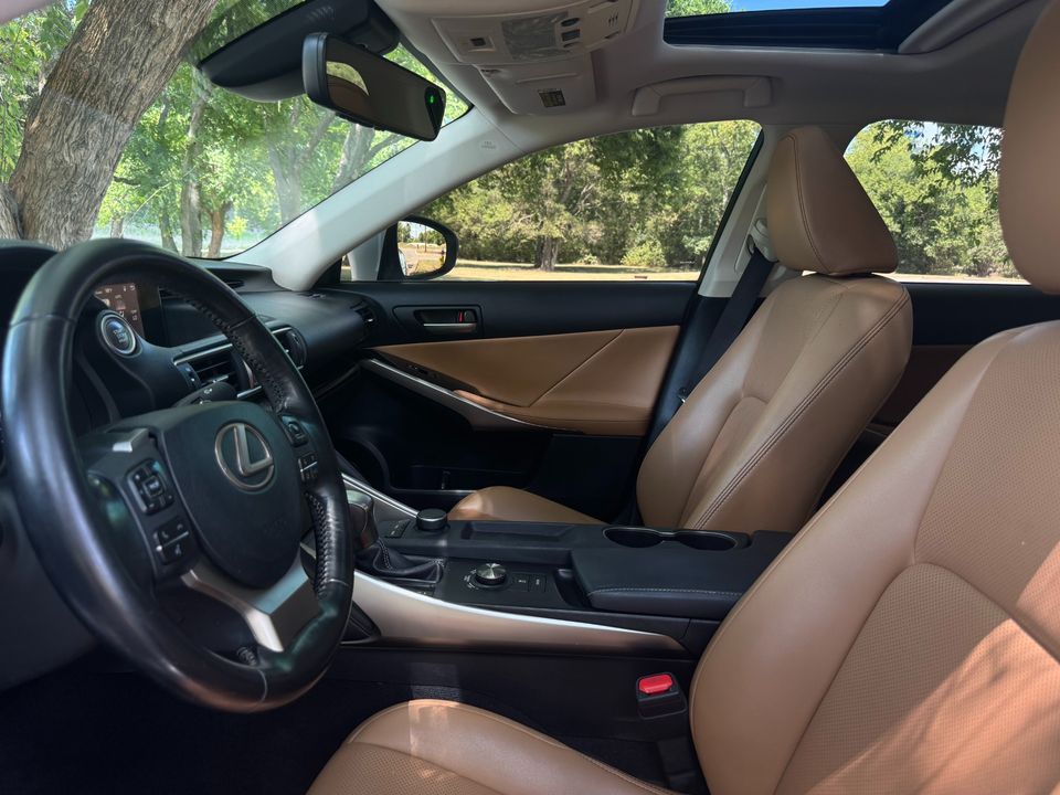 2017 Lexus IS 300