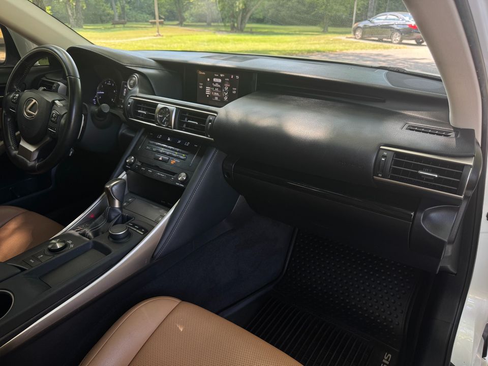 2017 Lexus IS 300