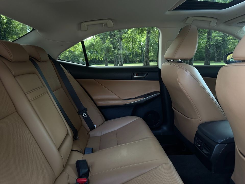 2017 Lexus IS 300