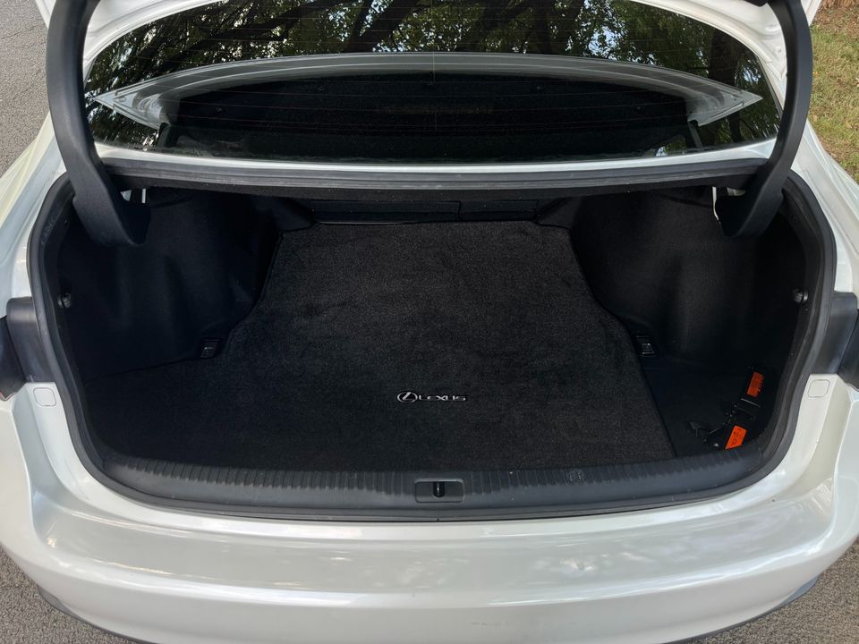 2017 Lexus IS 300